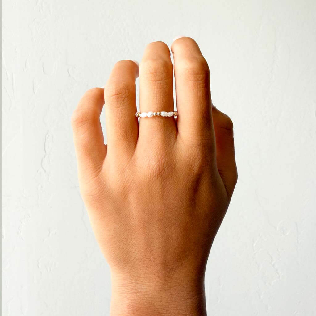 Sprinkle Pearl Ring
