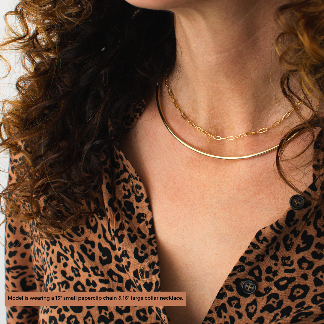 V 2025 collar necklace