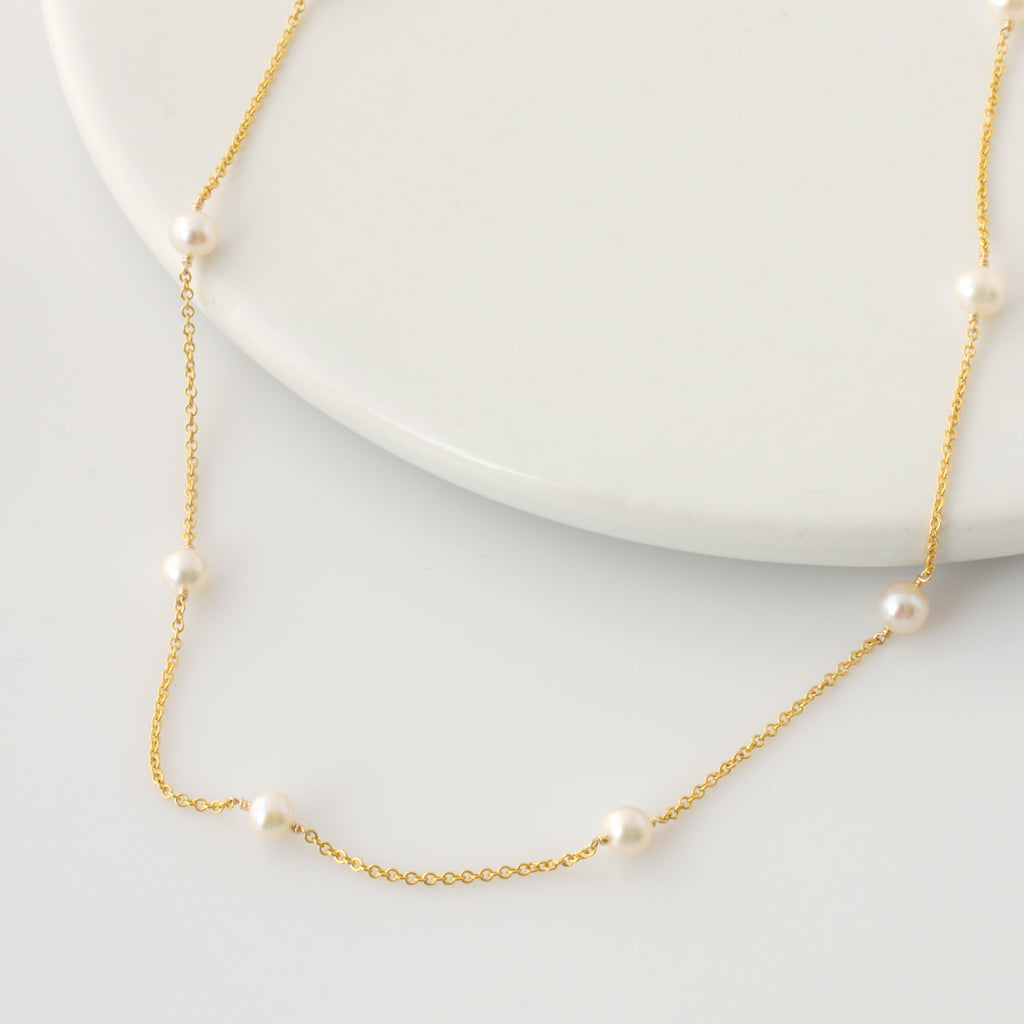 Pearl and Chain Necklace